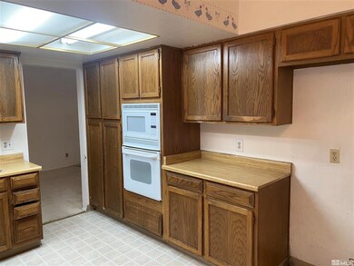 3626 Oakdale Ct, Sparks, NV 89434 - photo 6