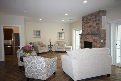 108 W Main St unit 201, Merrimac, MA 01860 - photo 2