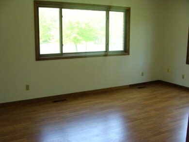 3343 N 400 W, La Porte, IN 46350 - photo 7