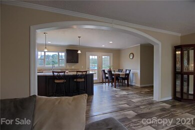 1068 Chestnut Gap Rd, Hendersonville, NC 28792 - photo 4