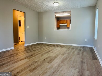 105 Granite St unit B, Hogansville, GA 30230 - photo 7