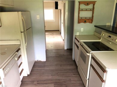 5334 Mardale Ave, Bedford, OH 44146 - photo 4