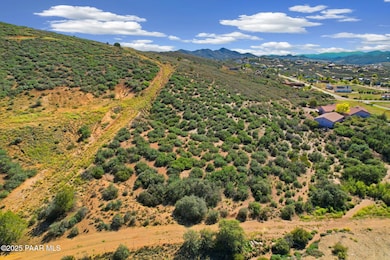 599 S Apache Knolls Trail, Dewey-Humboldt, AZ 86327 - photo 5