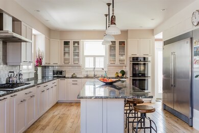 8 Vineyard St, Cambridge, MA 02138 - photo 2