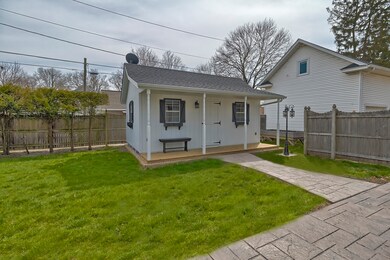 205 E Scott St, Tuscola, IL 61953 - photo 4