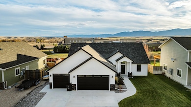 1332 Silverton Dr, Ranchester, WY 82839 - photo 2