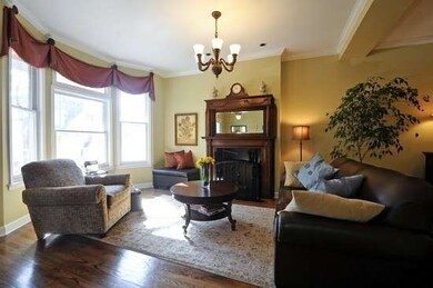 4852 N Seeley Ave, Chicago, IL 60625 - photo 3