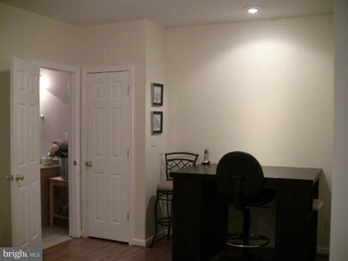 43088 Valiant Dr, Chantilly, VA 20152 - photo 3