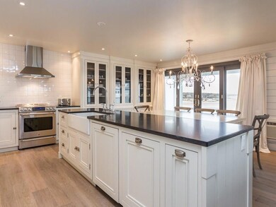 The sleek design of the kitchen...
