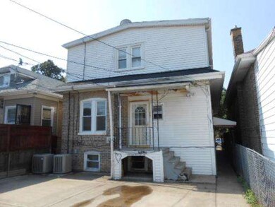 5230 W Oakdale Ave, Chicago, IL 60641 - photo 2