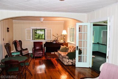 50910 Garret Rd, Dowagiac, MI 49047 - photo 2