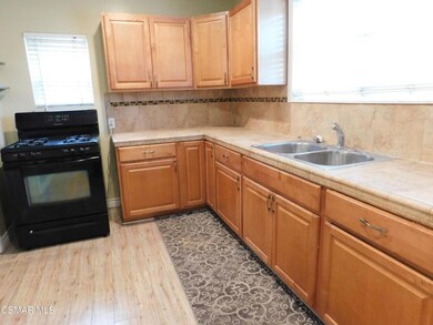 unlisted-address, North Hollywood, CA 91606 - photo 7