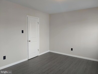 2040 S 18th St unit 2, Philadelphia, PA 19145 - photo 3