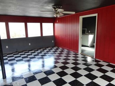 Game. Don t you love this black and white tile!