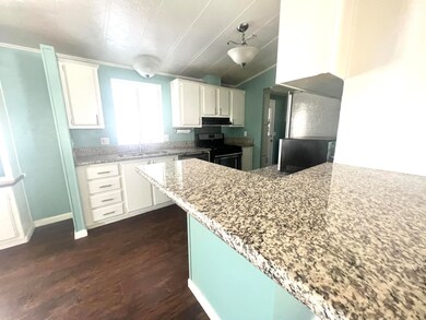 4568 W Rosamond Blvd unit 11, Rosamond, CA 93560 - photo 4