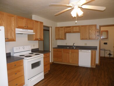 1716 Elizabeth St, Elkhart, IN 46516 - photo 6