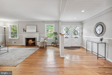 405 Berry St SE, Vienna, VA 22180 - photo 3