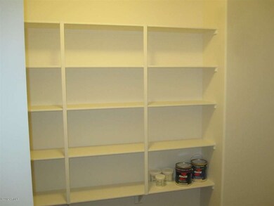 Walk in Pantry