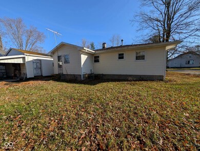 252 Hurst Ave, Cloverdale, IN 46120 - photo 4