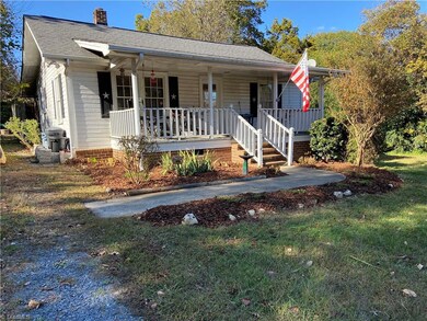 247 Cresent Dr, Asheboro, NC 27203 - photo 7