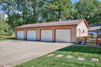 414 Grove Rd, Wyoming, MN 55092 - photo 3