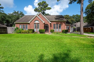 25707 Overlake Dr, Spring, TX 77380 - photo 2