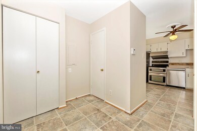 17524 Hoskinson Rd, Poolesville, MD 20837 - photo 5