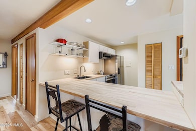 91300 Ryan Gulch Rd unit 305, Silverthorne, CO 80498 - photo 5