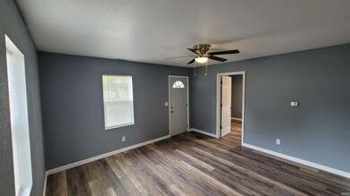 936 W Arch St, Portland, IN 47371 - photo 5