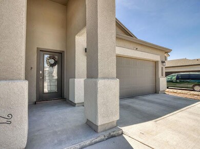 13912 Flora Vista Ave, Horizon City, TX 79928 - photo 7