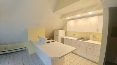 107 Ocean St unit 3, Lynn, MA 01902 - photo 2