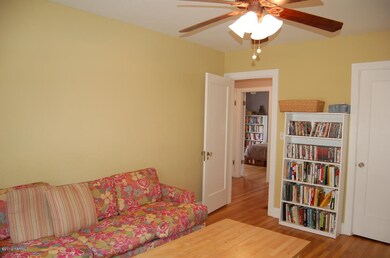 107 N 25th Ave, Yakima, WA 98902 - photo 4