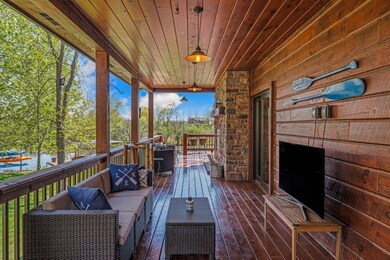 3024 Nagawicka Ave, Delafield - HDR-37