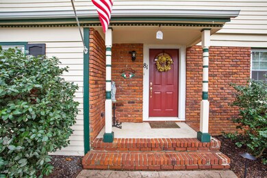 017_81_Dwight_Rd_194085_237180