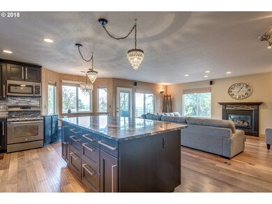 2085 Oak St, West Linn, OR 97068 - photo 4