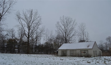 9716 Mountain Rd, Middleport, NY 14105 - photo 2