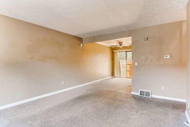 3103 Highcliff Ct Columbus OH-small-007-
