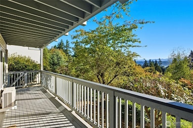 Private deck with stunning easterly views of Lake Sammamish and the Cascades.