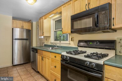 404 Drayton Rd, Oreland, PA 19075 - photo 7