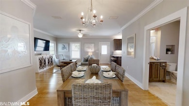 1290 sq. feet, Bamboo Floors, Crown Molding