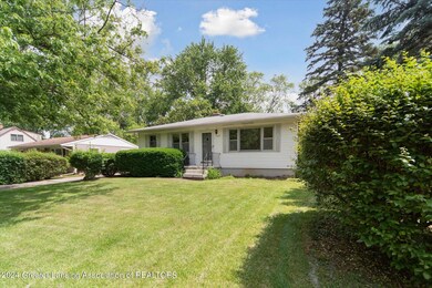 04-322-N-Deerfield-Ave-Lansing-MI-48917-