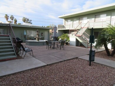 129TL Courtyard