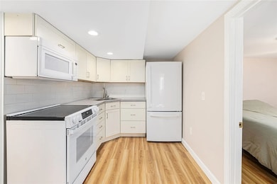 1 Adelaide Ave, Bristol, RI 02809 - photo 4