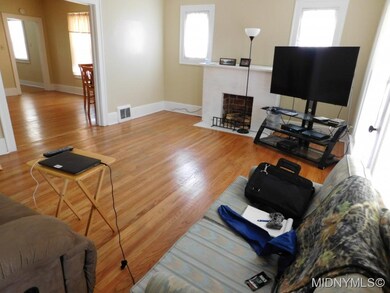 2nd Floor Living Room