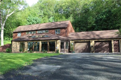 316 Knoll Dr, Lehighton, PA 18235 - photo 2