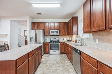 4201 Leisure Ln, Pearland, TX 77584 - photo 3