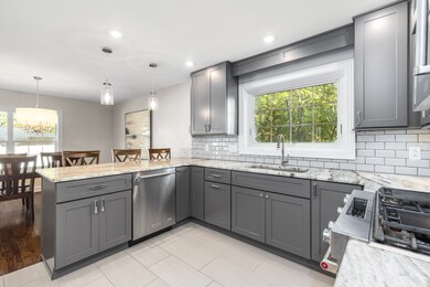 18448 Argyle Ave, Homewood, IL 60430 - photo 7