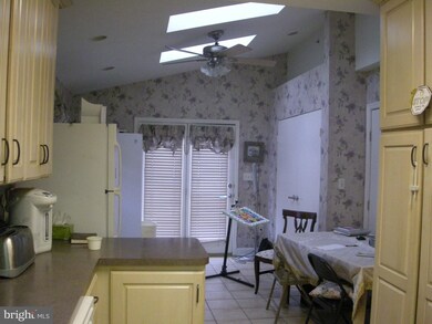 3506 Labyrinth Rd, Baltimore, MD 21215 - photo 5