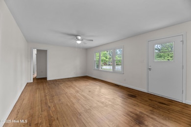 607 Pinetree Dr, New Bern, NC 28562 - photo 4