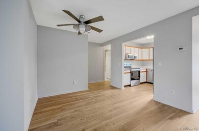 42538 Lilley Pointe Dr unit 57, Canton, MI 48187 - photo 5